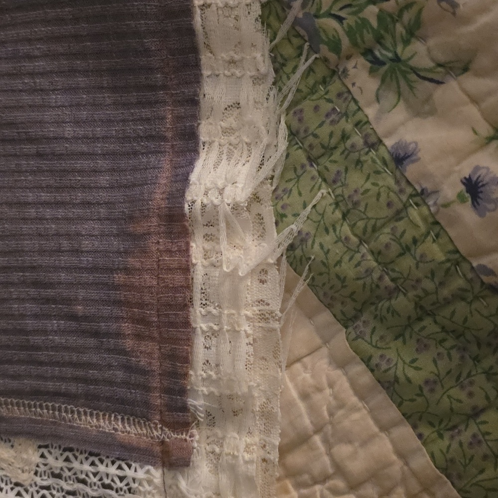 POL Charcoal and Cream Lace Hoodie. Distressed Sm.Discolored Area At Seam - Picture 4 of 5